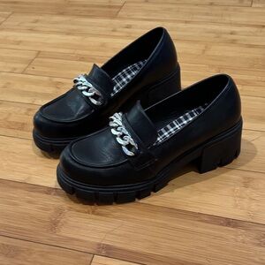 Dirty Laundry Black Loafers with Silver Chain